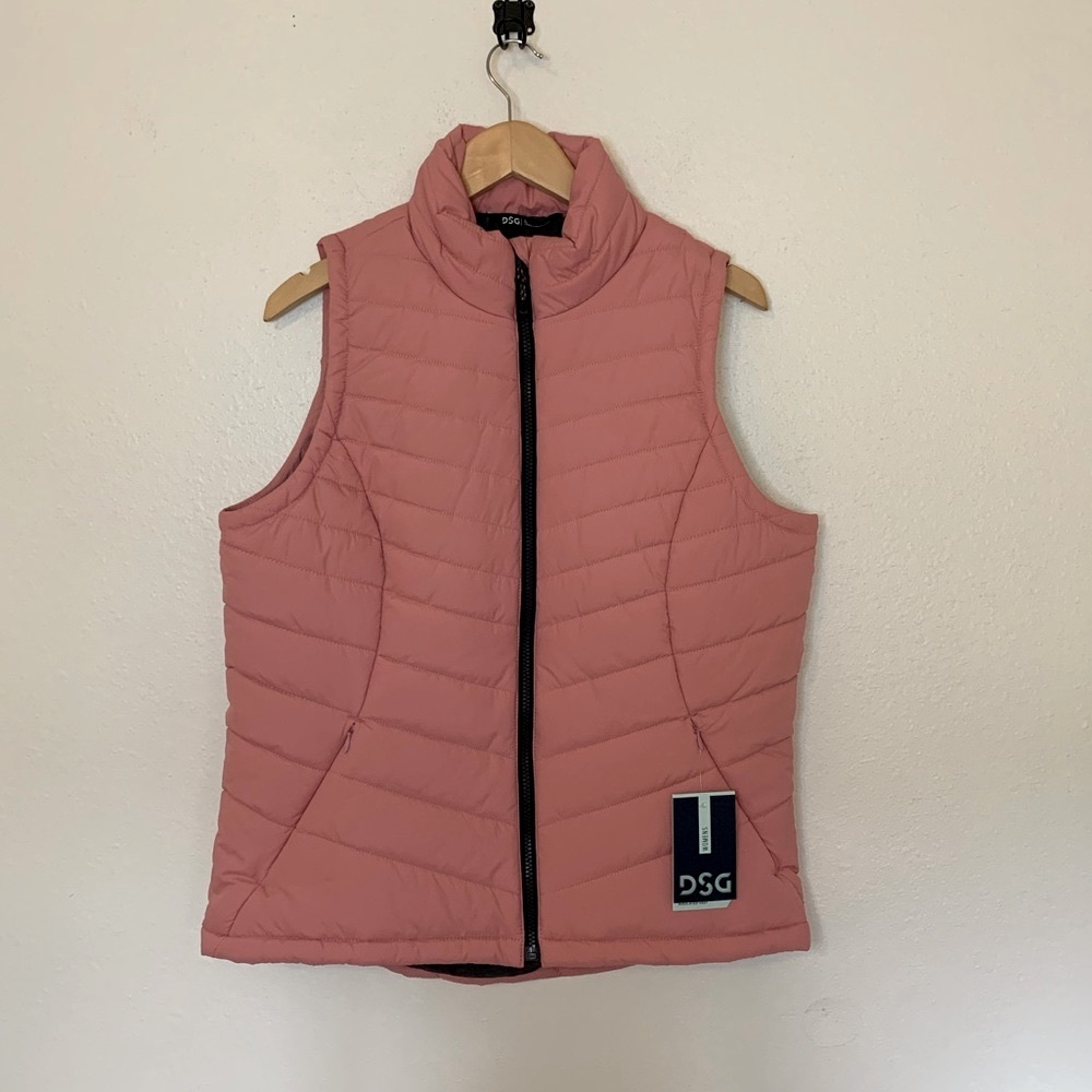 NWT DSG Water Repellent Insulated Vest
